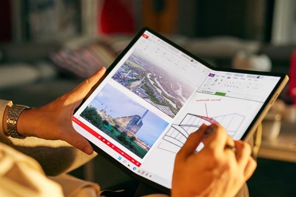联想发布ThinkPad X1 Fold第二代折叠屏笔记本：配备16.3英寸的柔性OLED屏