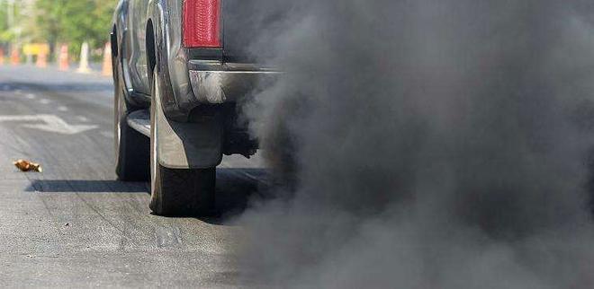 车排气管冒黑烟是什么原因