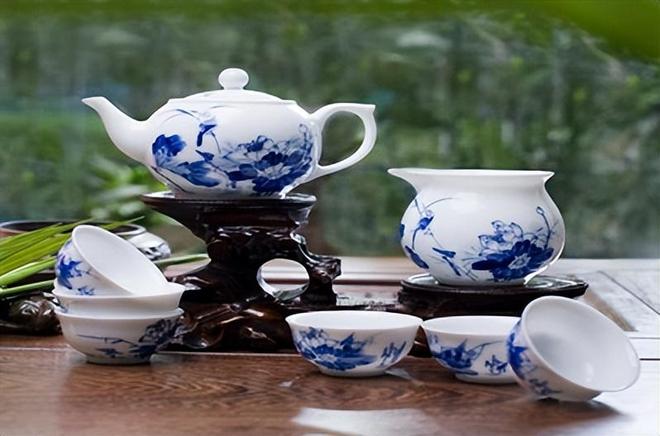 茶具品牌前十名陶瓷（2023年茶具加盟排行榜）