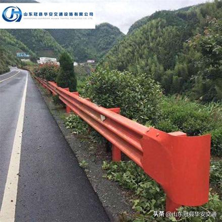 高速公路护栏安装多少钱一米（高速公路护栏安装费用）