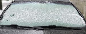 汽车玻璃外面结冰怎么办？