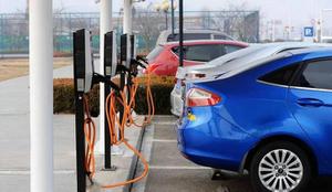 新能源汽车怎么充电