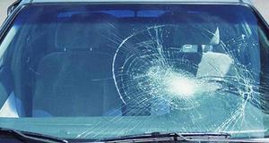 汽车玻璃破了怎么报保险