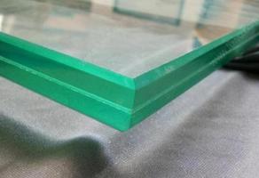 钢化玻璃和普通玻璃的区别是什么（区分钢化玻璃和普通玻璃方法）